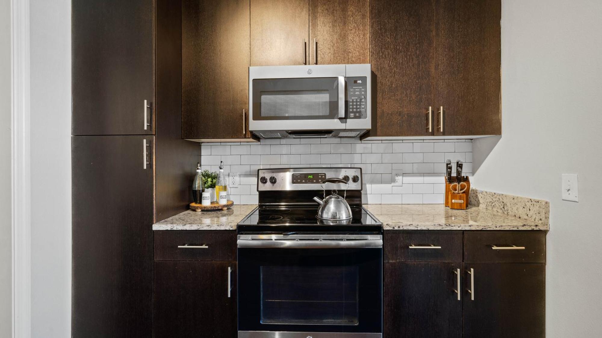 Апартаменты Cozy 2Br2Ba Gem-Near Airport Тампа Экстерьер фото