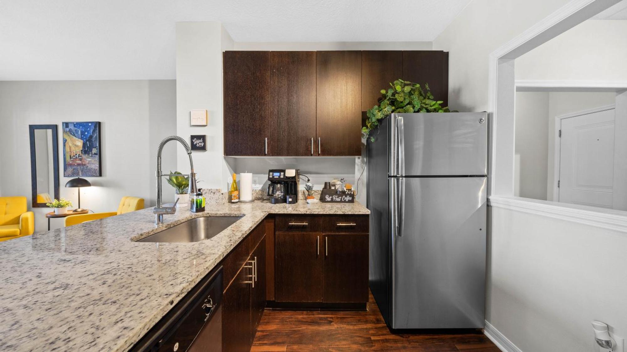 Апартаменты Cozy 2Br2Ba Gem-Near Airport Тампа Экстерьер фото
